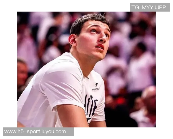 约维奇深情表白巴特勒称其为兄弟与榜样绝不说坏话 约维奇深情表白巴特勒称其为兄弟与榜样绝不说坏话